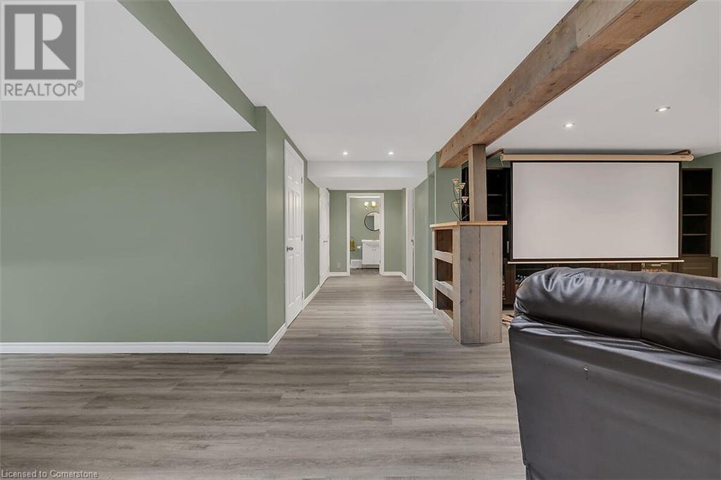 Photo 39 of 4 Moonstone Court, Hamilton ON