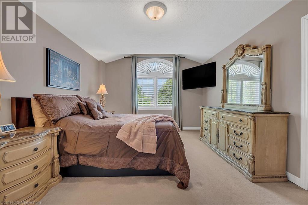 Photo 25 of 4 Moonstone Court, Hamilton ON