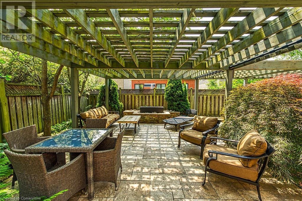 Photo 44 of 4 Moonstone Court, Hamilton ON