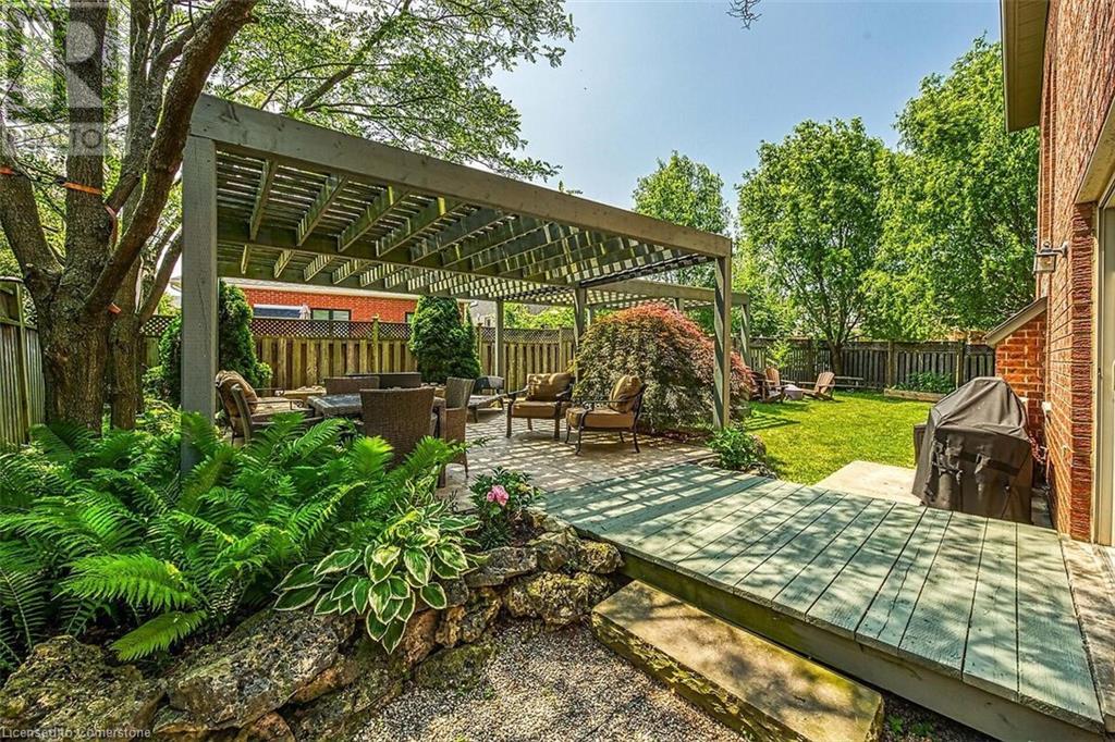 Photo 42 of 4 Moonstone Court, Hamilton ON