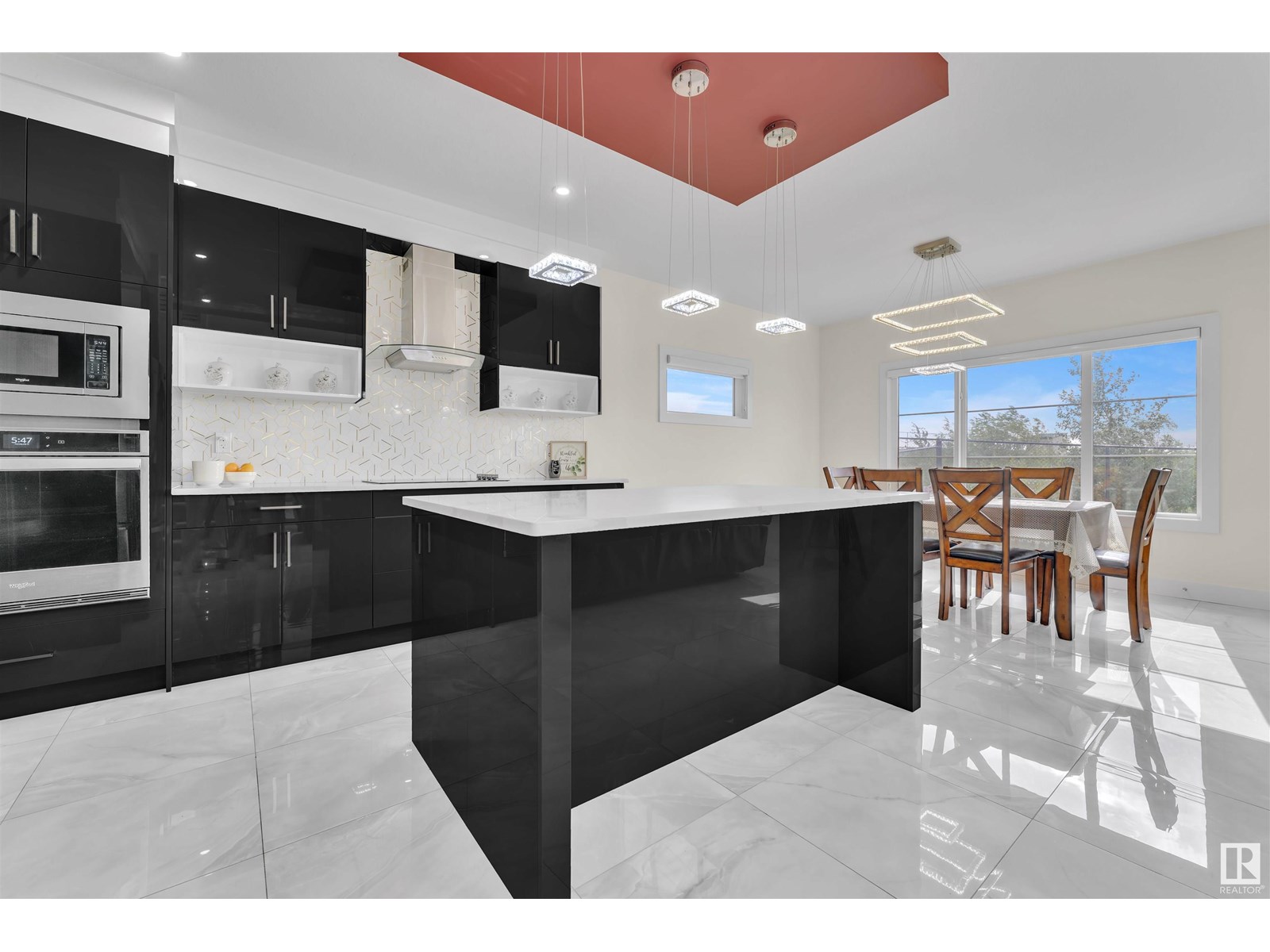 Photo 13 of 220 42 St Sw, Edmonton AB