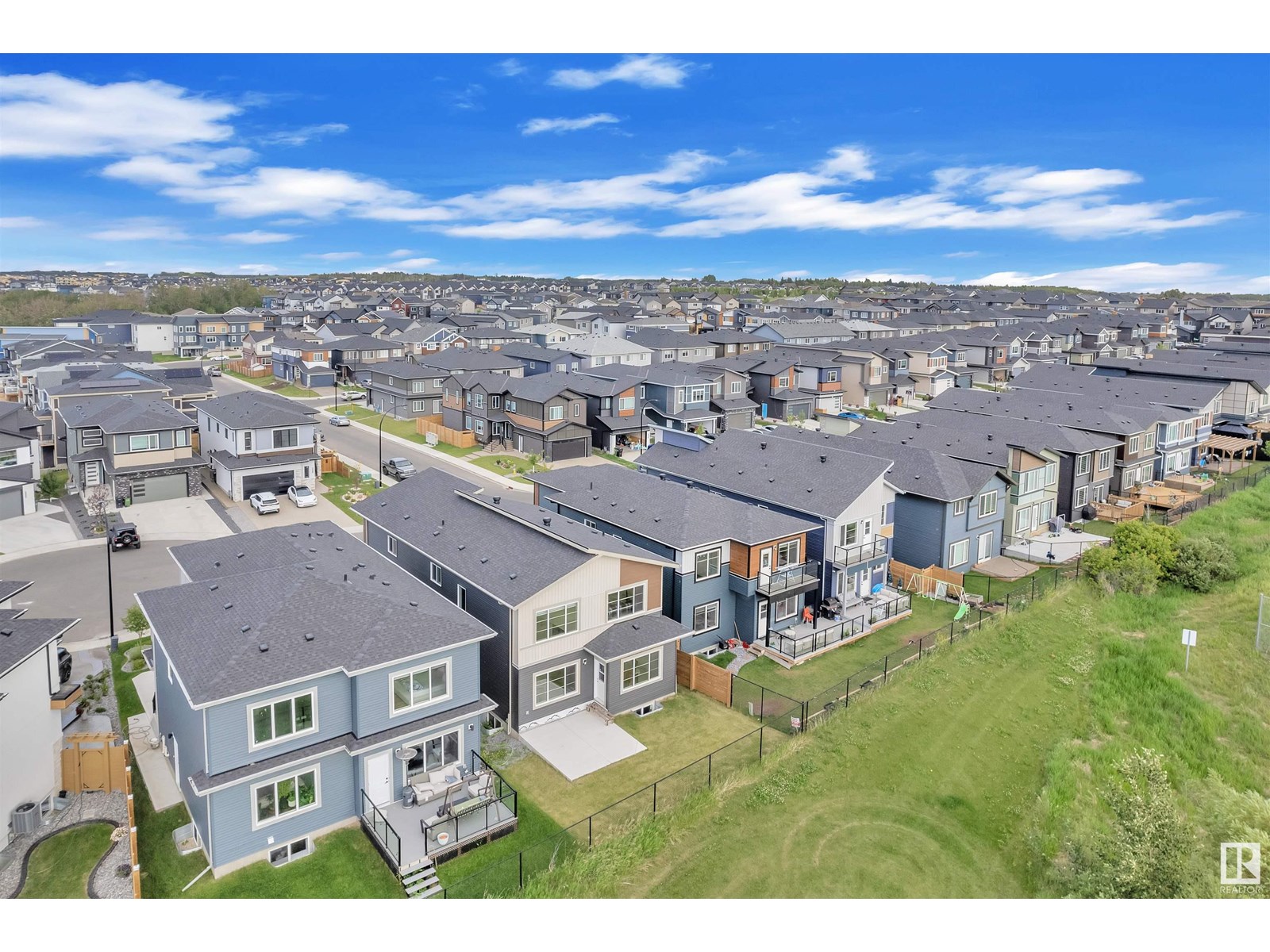 Photo 33 of 220 42 St Sw, Edmonton AB
