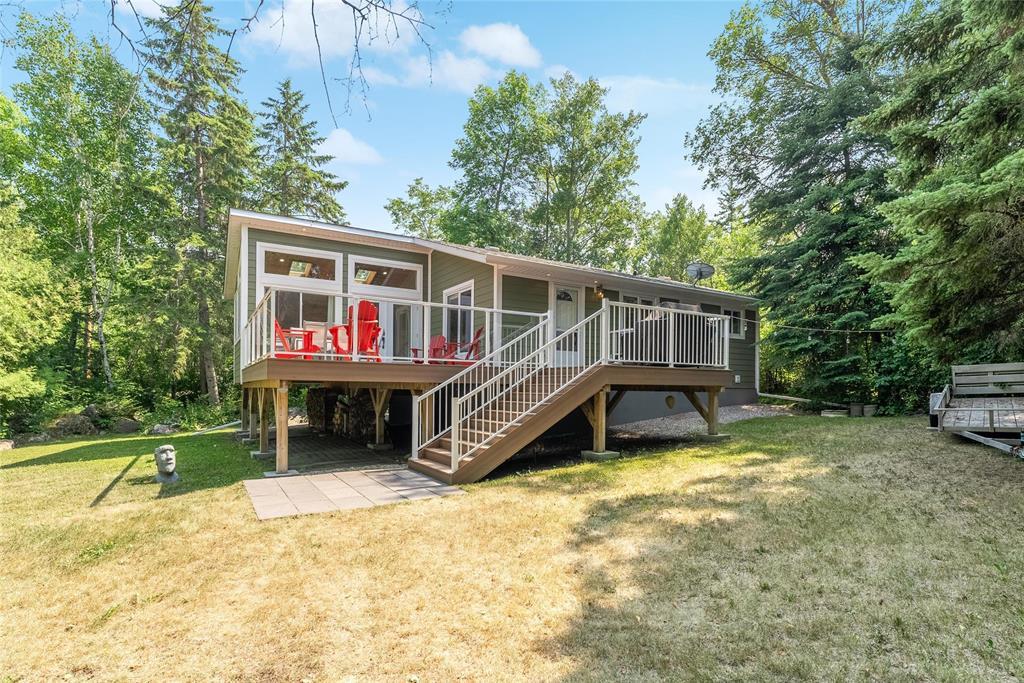 Photo 29 of 19 Birchwood Road, Hillside Beach MB