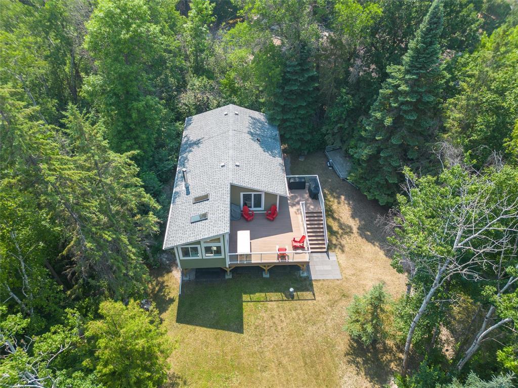 Photo 10 of 19 Birchwood Road, Hillside Beach MB