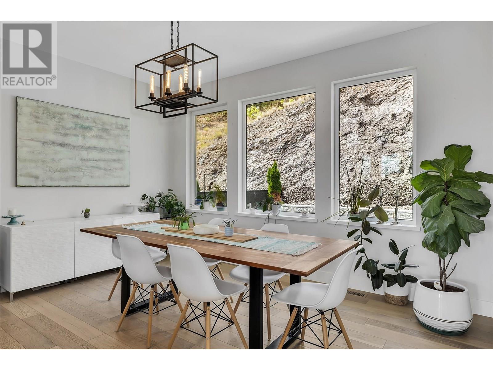 2558 Crown Crest Drive, West Kelowna