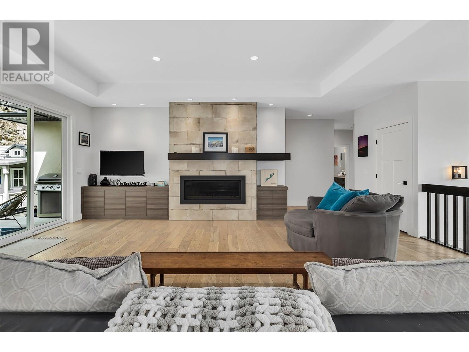  2558 Crown Crest Drive, West Kelowna
