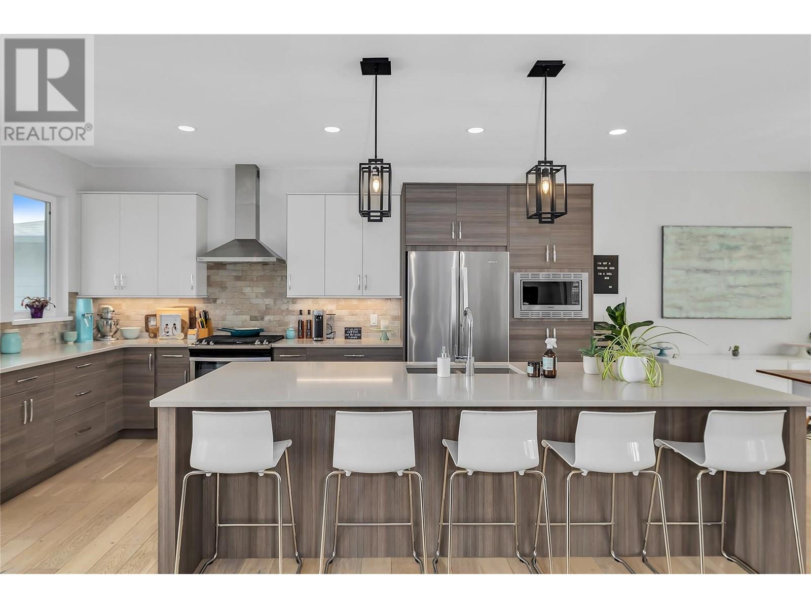 2558 Crown Crest Drive, West Kelowna