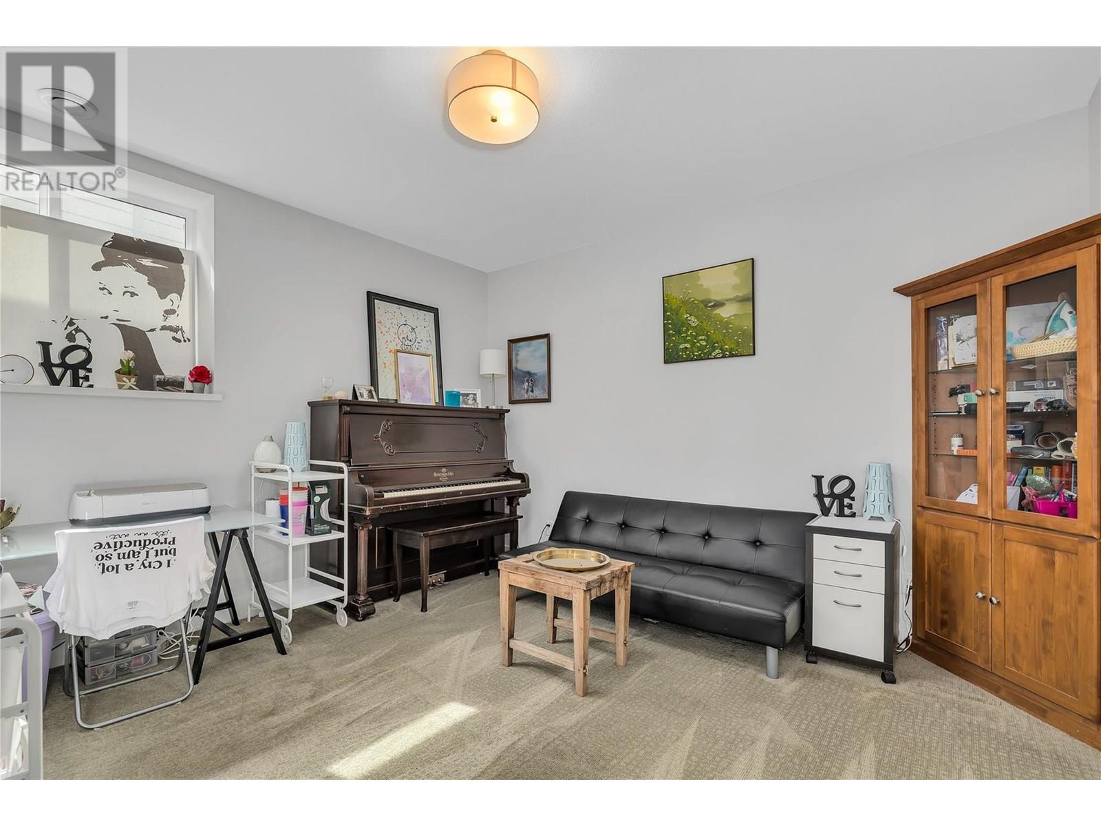  2558 Crown Crest Drive, West Kelowna