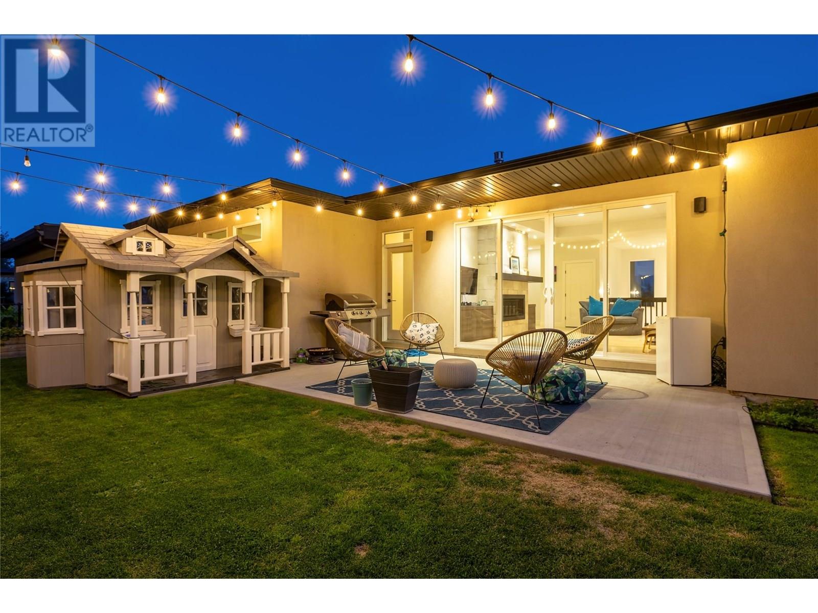  2558 Crown Crest Drive, West Kelowna