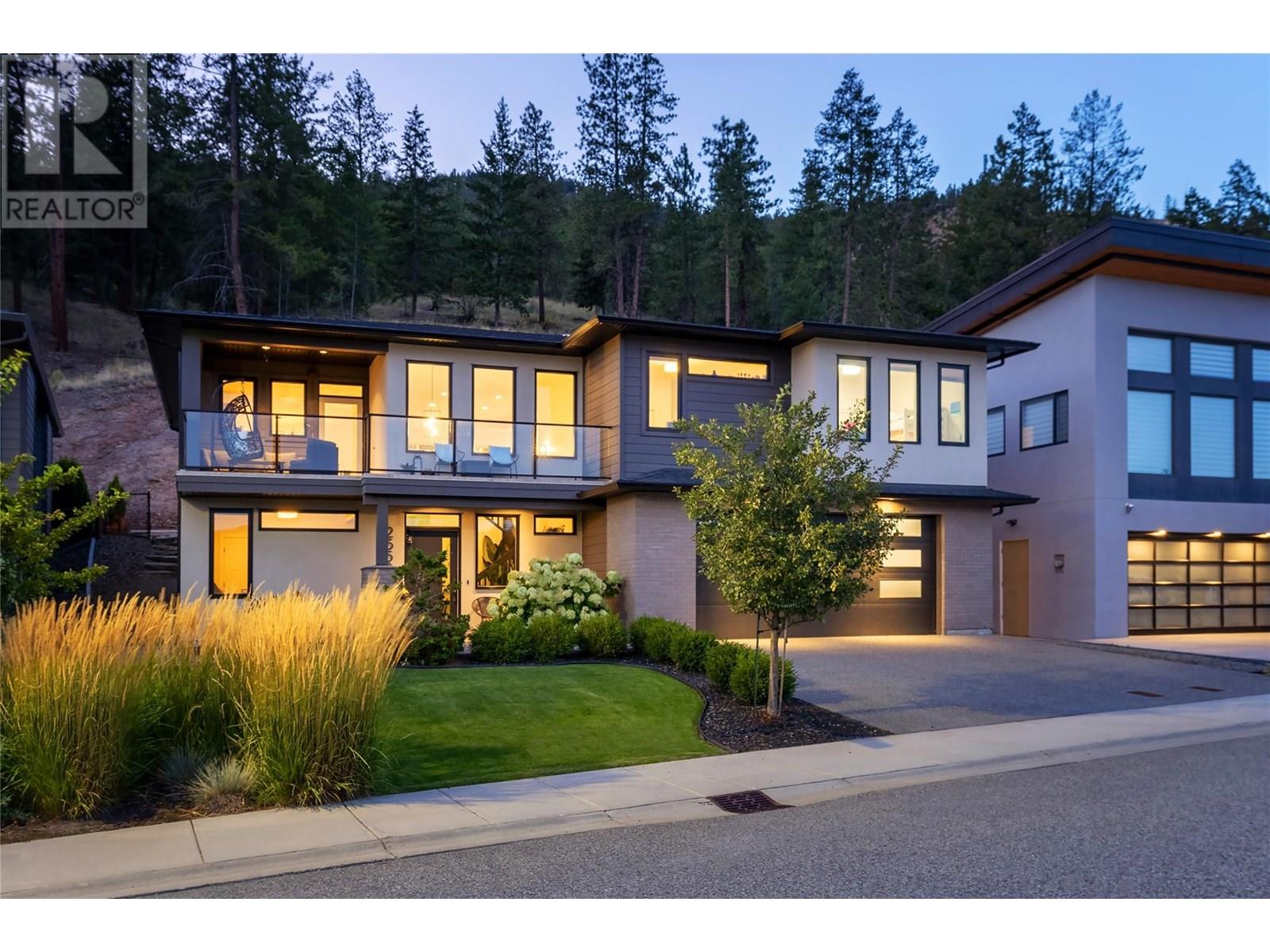  2558 Crown Crest Drive, West Kelowna