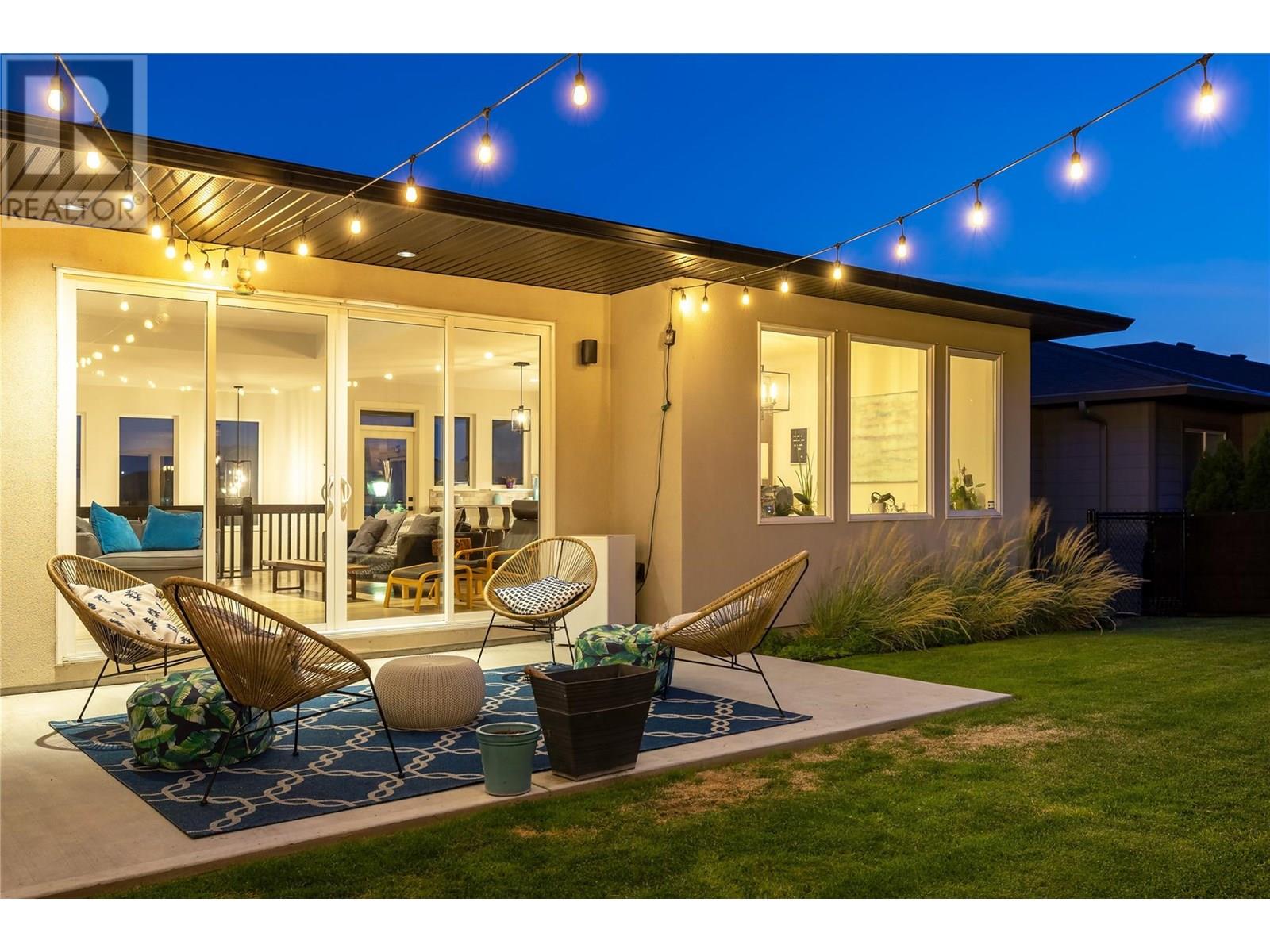  2558 Crown Crest Drive, West Kelowna