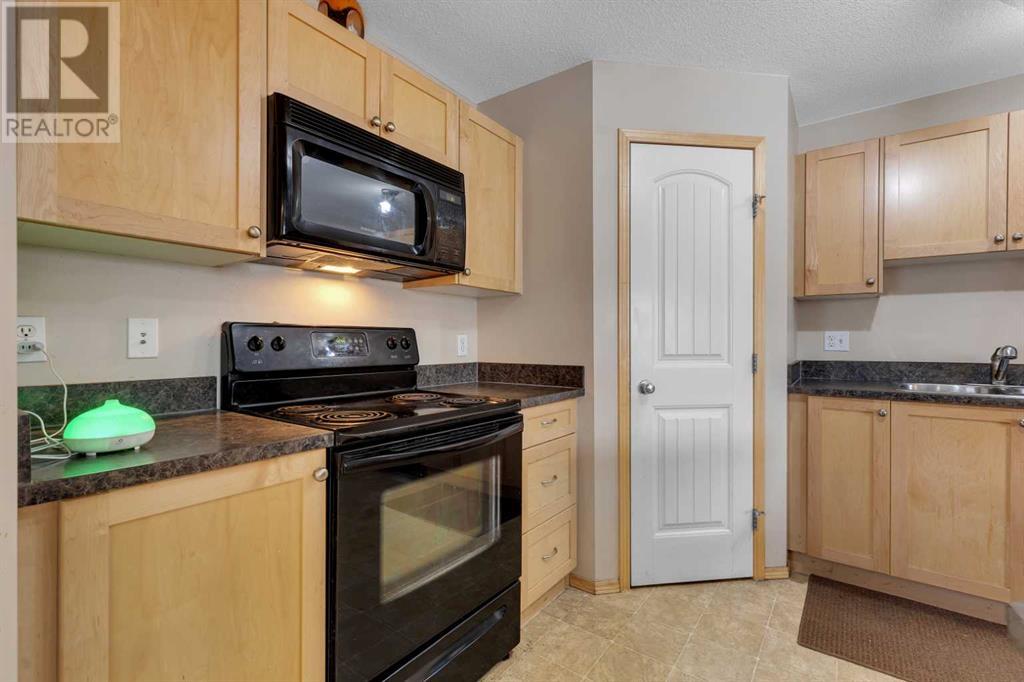 Single Family House for Sale in   Panatella Landing NW Panorama Hills Calgary 
