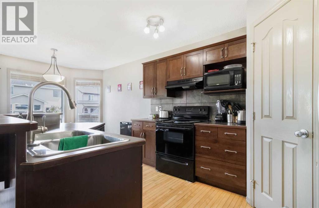 Single Family House for Sale in  New Brighton Drive SE New Brighton Calgary 