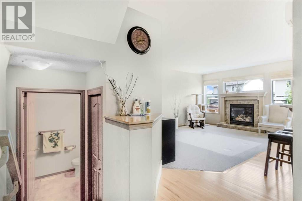 Single Family House for Sale in  New Brighton Drive SE New Brighton Calgary 