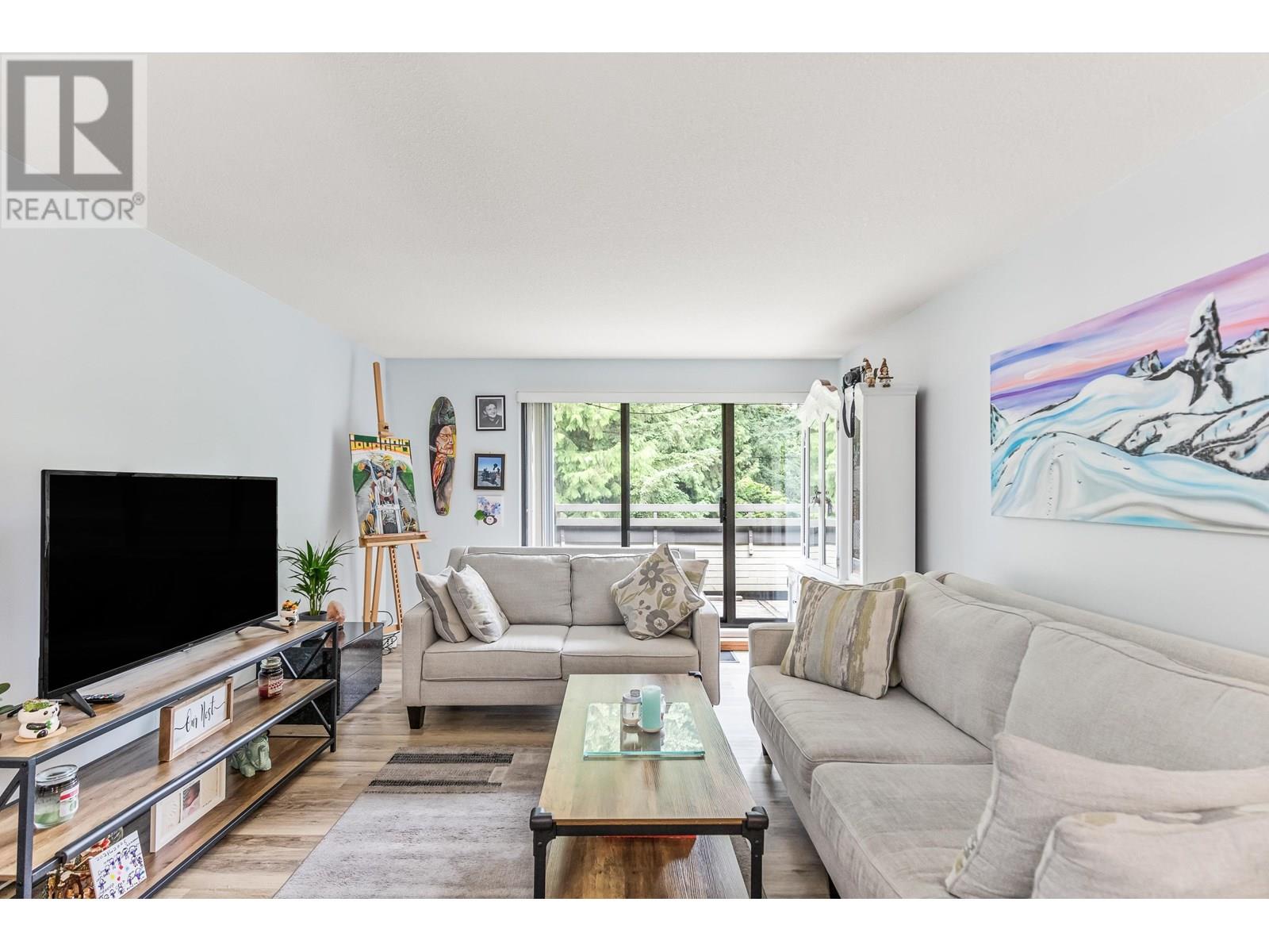 Photo 12 of 406 1200 Pacific Street, Coquitlam BC