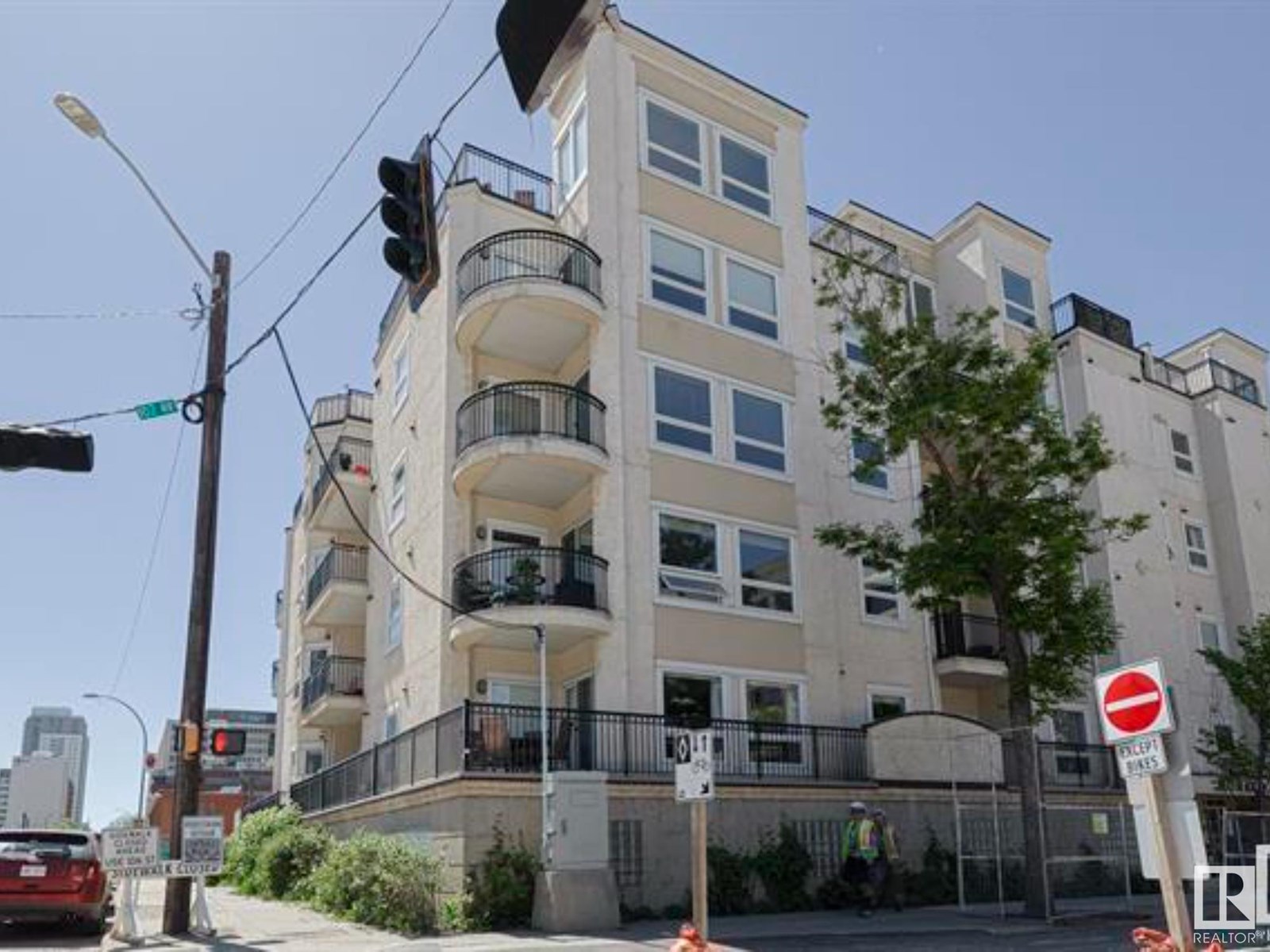 Photo 1 of 202 10707 102 Av Nw, Edmonton AB