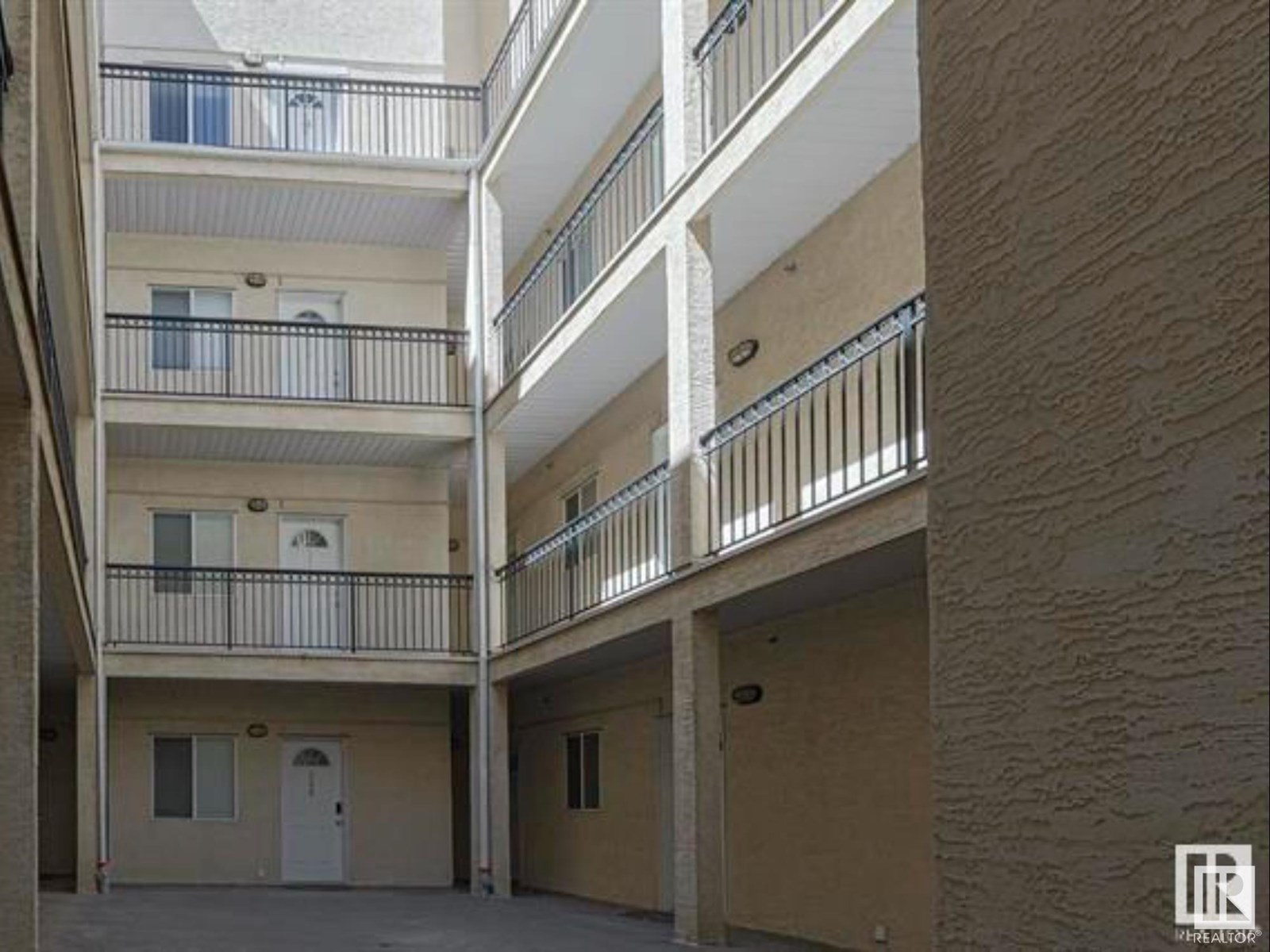 Photo 26 of 202 10707 102 Av Nw, Edmonton AB