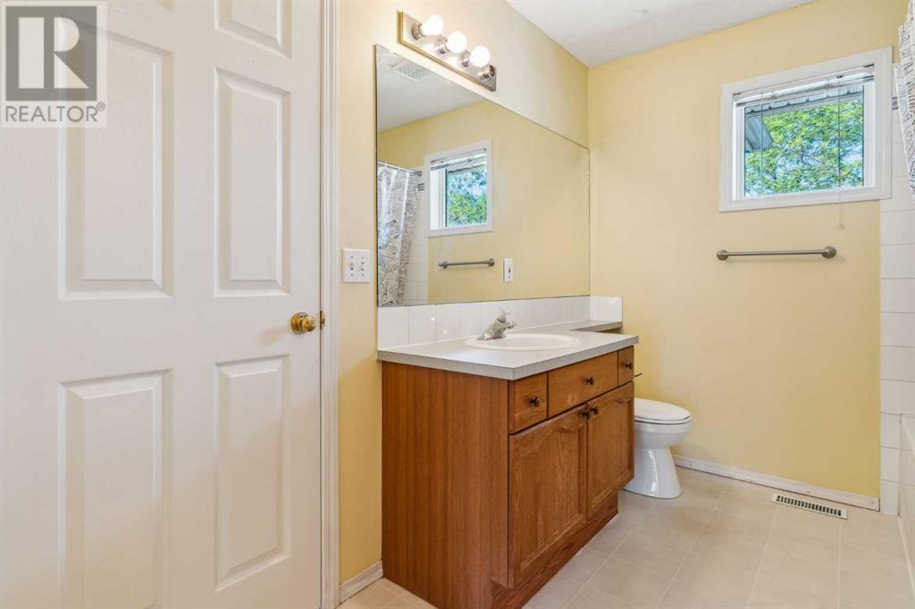 Single Family House for Sale in  Harvest Gold Place NE Harvest Hills Calgary 