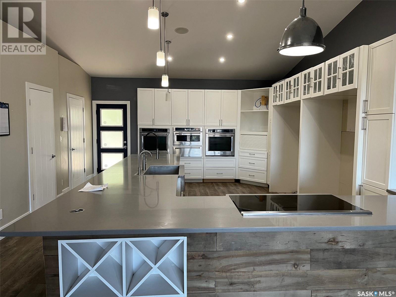 Single Family House 2 Level for Sale in  Jameson CRESCENT Regina 