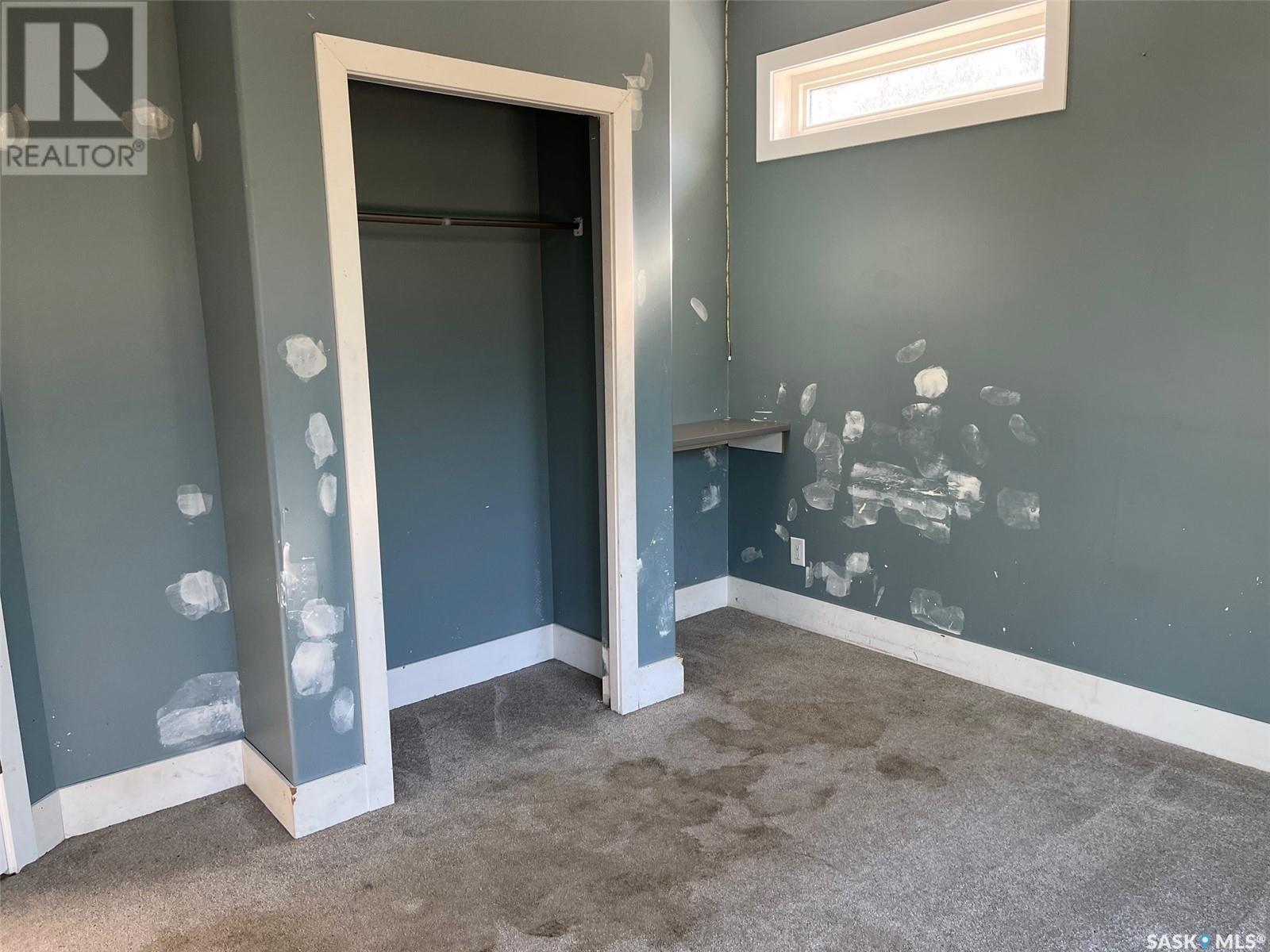 Single Family House 2 Level for Sale in  Jameson CRESCENT Regina 