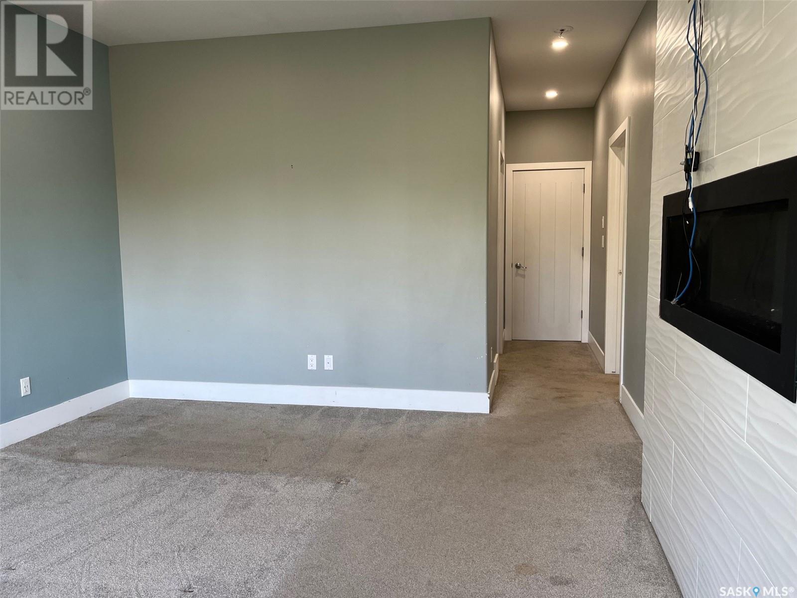 Single Family House 2 Level for Sale in  Jameson CRESCENT Regina 