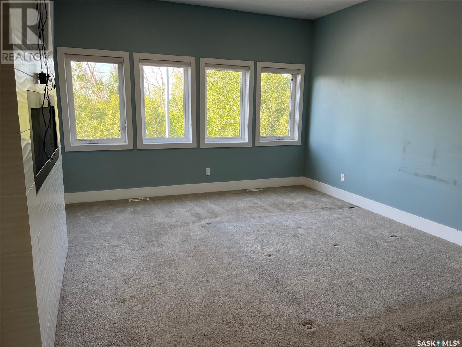 Single Family House 2 Level for Sale in  Jameson CRESCENT Regina 