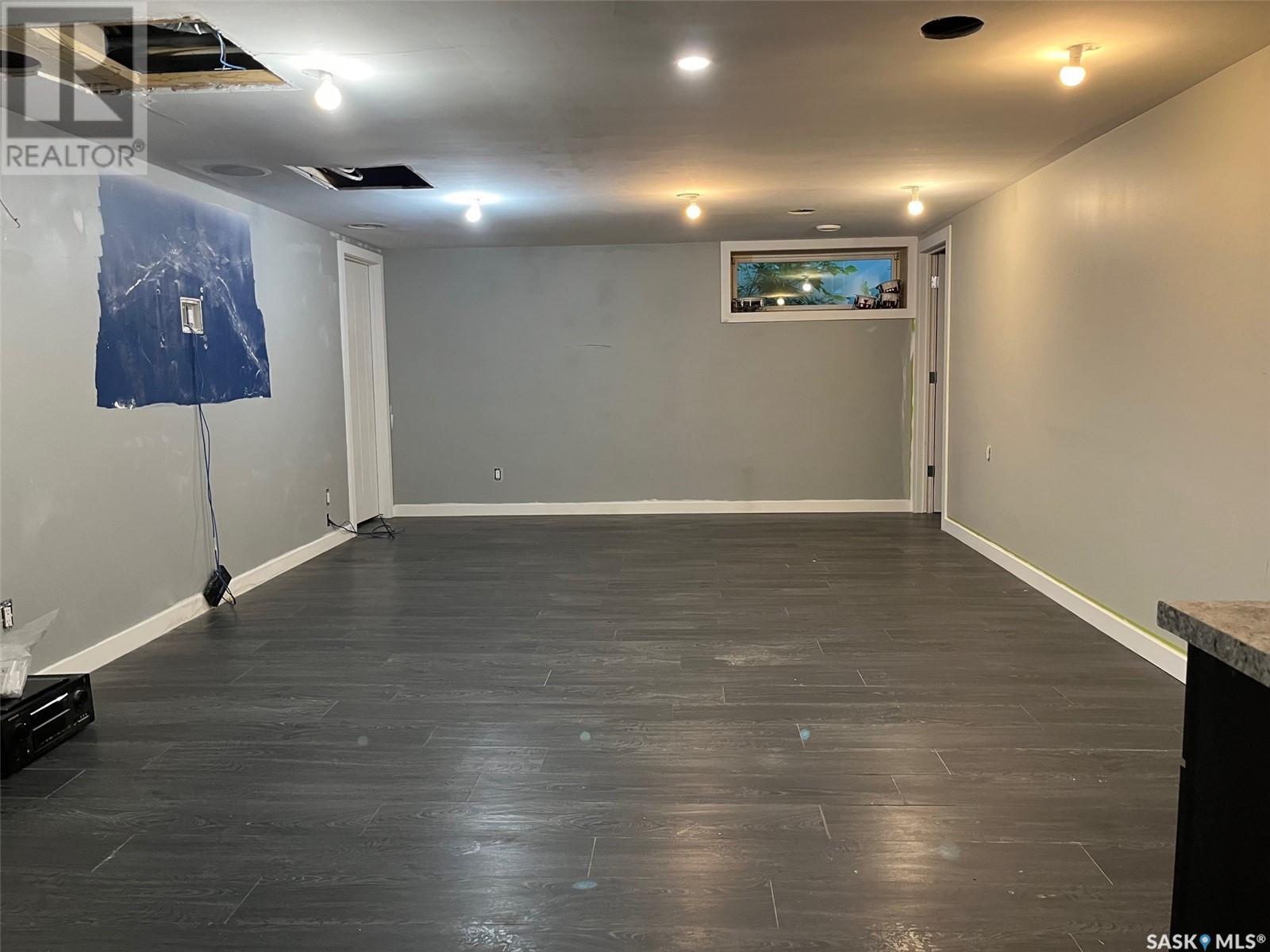 Single Family House 2 Level for Sale in  Jameson CRESCENT Regina 