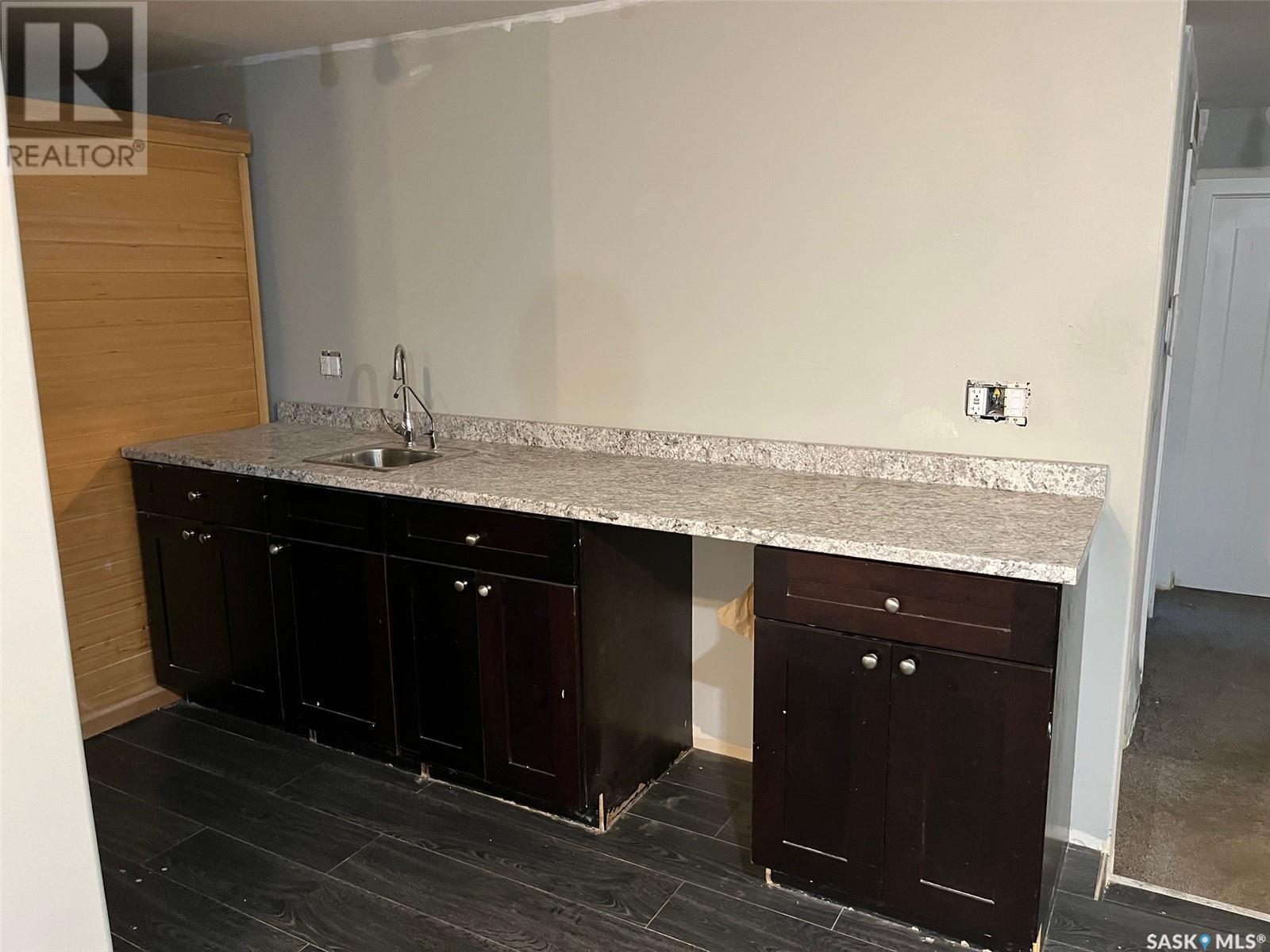 Single Family House 2 Level for Sale in  Jameson CRESCENT Regina 