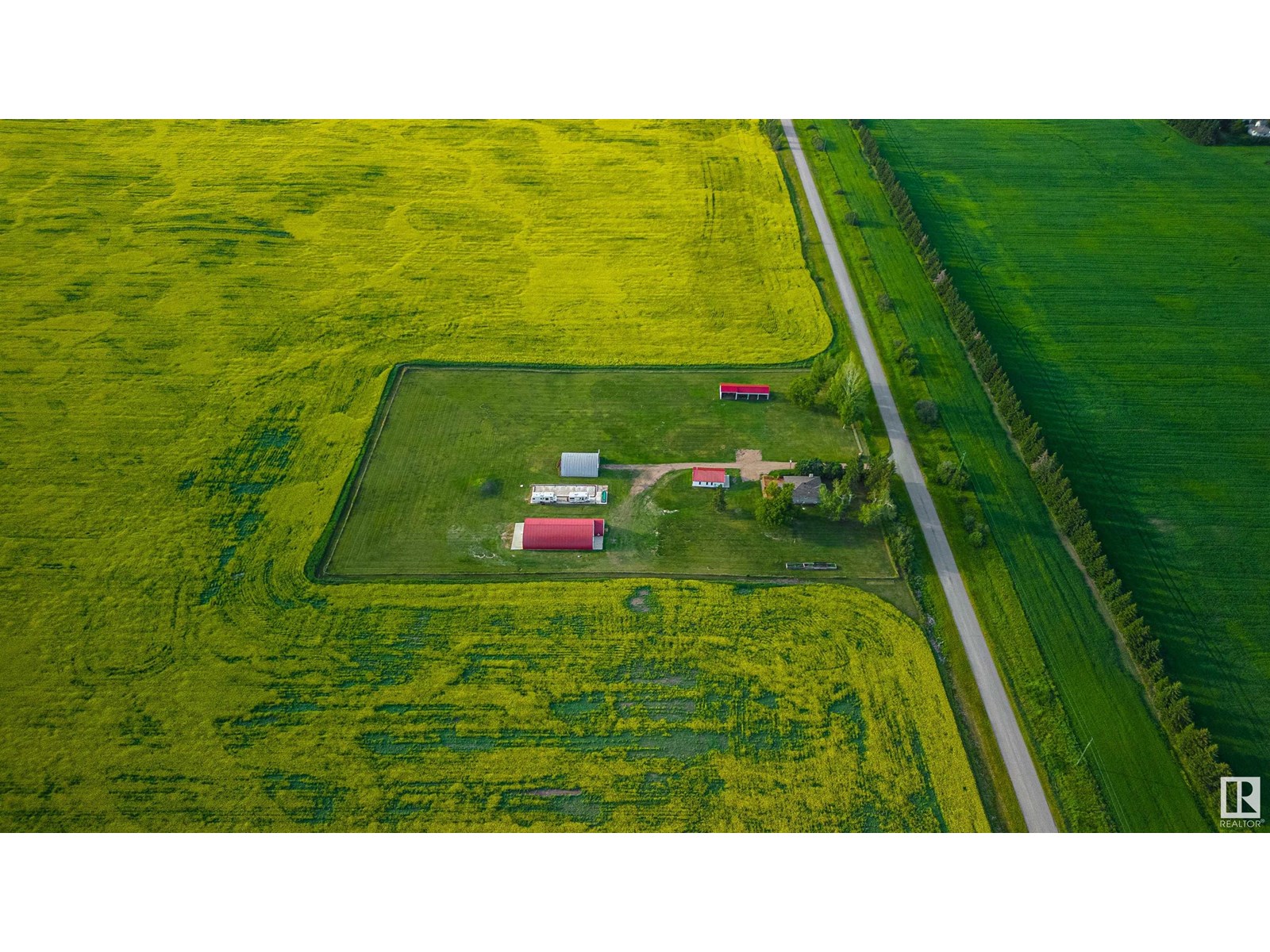 Photo 5 of 55360 Rge Road 205, Rural Strathcona County AB