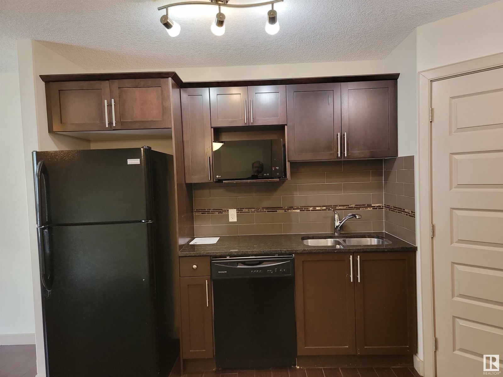Photo 8 of 5 1820 34 Av Nw, Edmonton AB