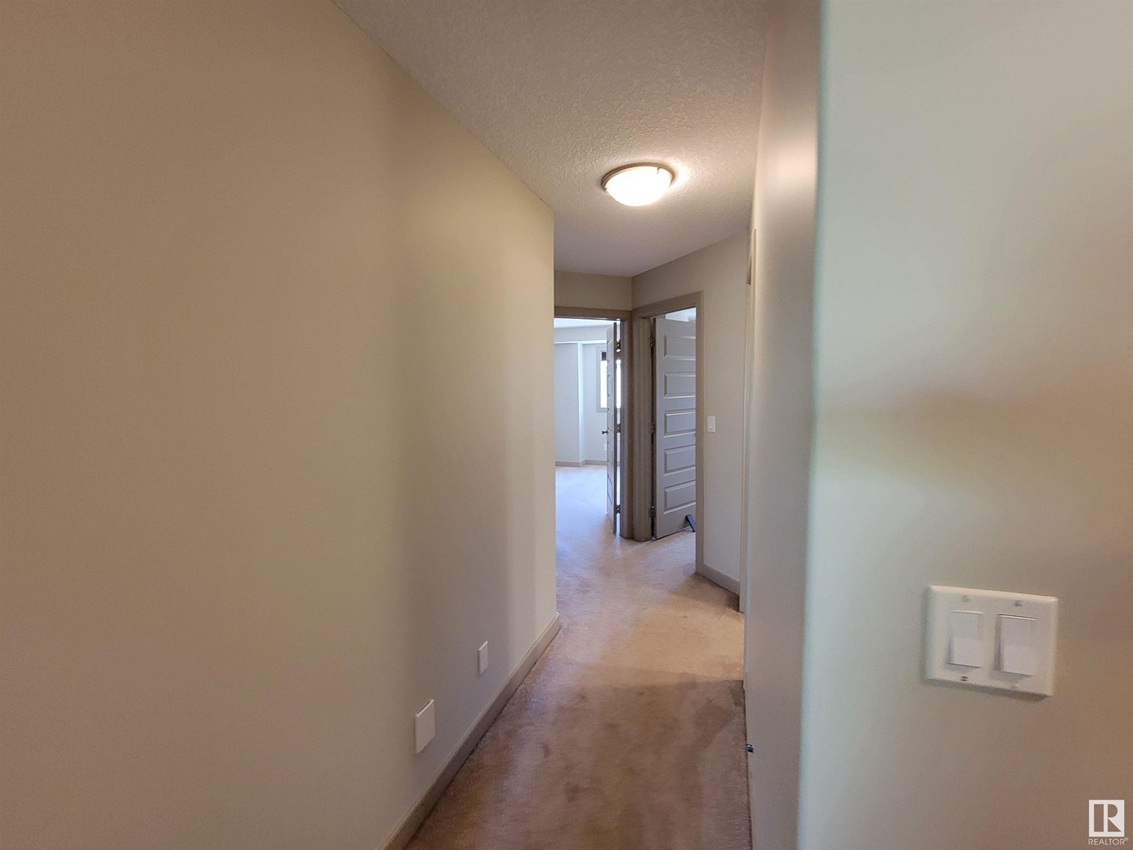 Photo 15 of 5 1820 34 Av Nw, Edmonton AB