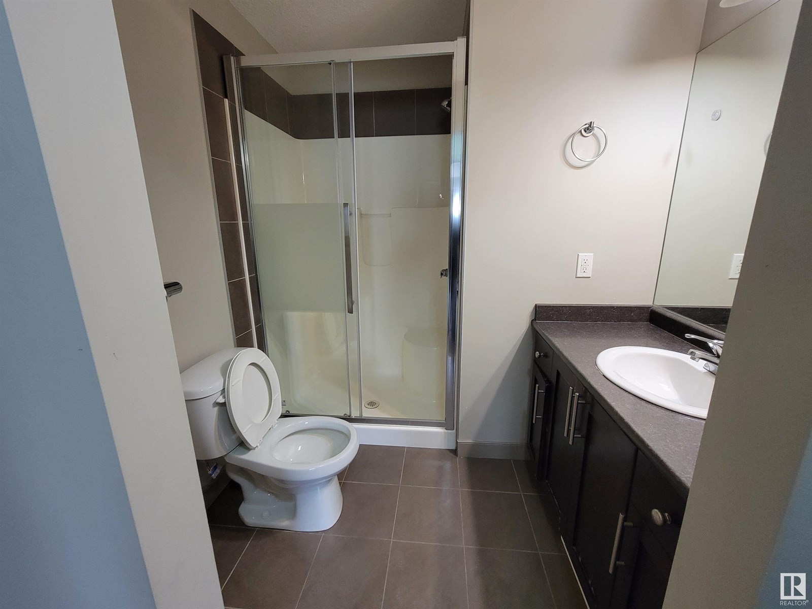Photo 4 of 5 1820 34 Av Nw, Edmonton AB