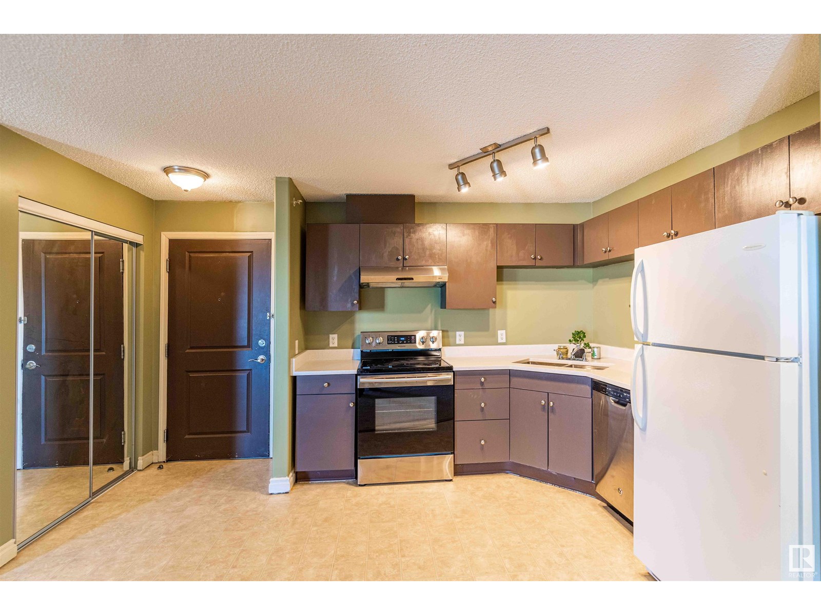 Photo 16 of 531 11325 83 St Nw, Edmonton AB