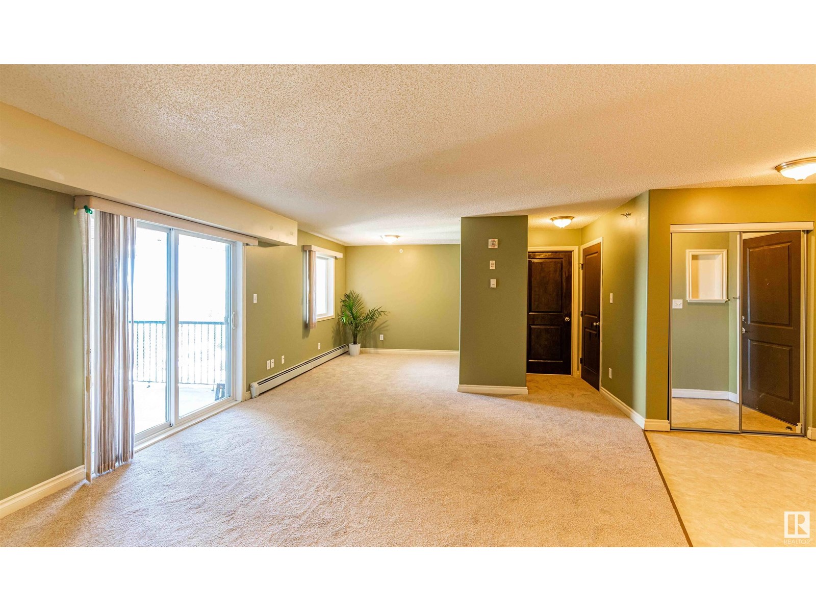 Photo 11 of 531 11325 83 St Nw, Edmonton AB