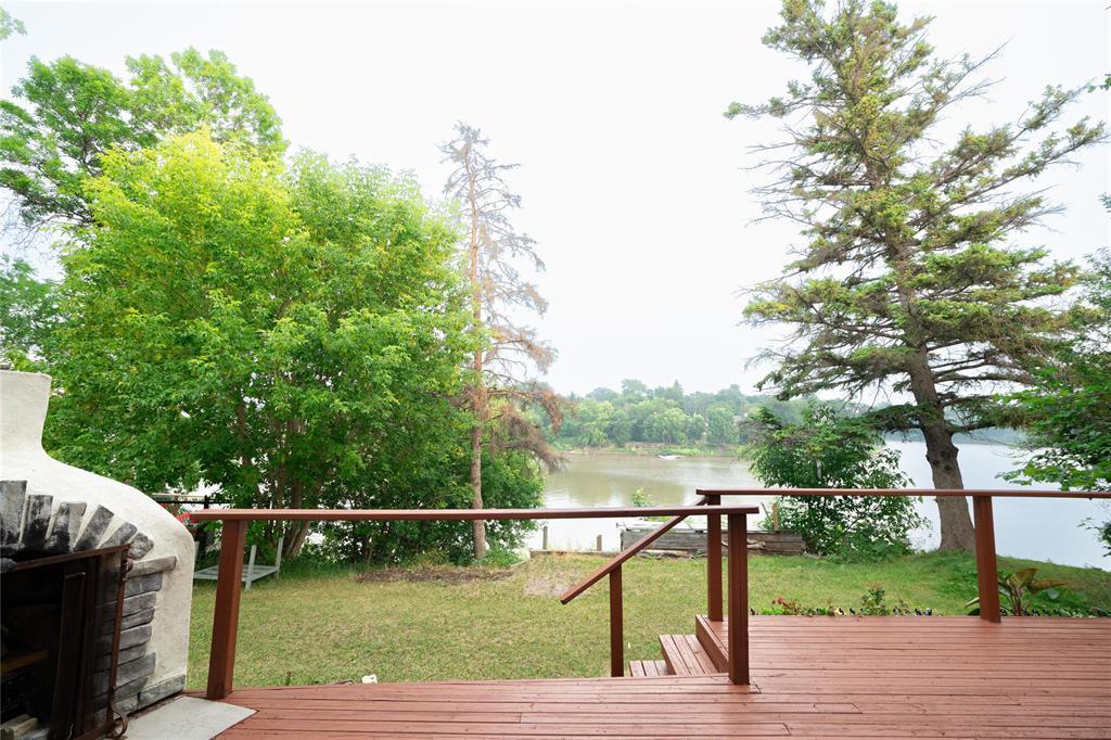 Photo 31 of 24 Riverside Drive, Winnipeg MB