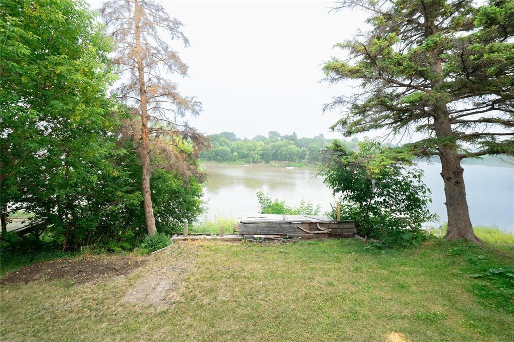 Photo 33 of 24 Riverside Drive, Winnipeg MB