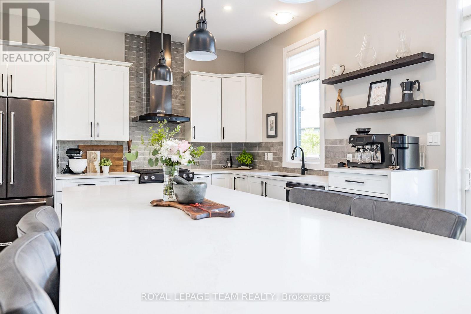 Photo 12 of 368 Trestle Street, Ottawa ON