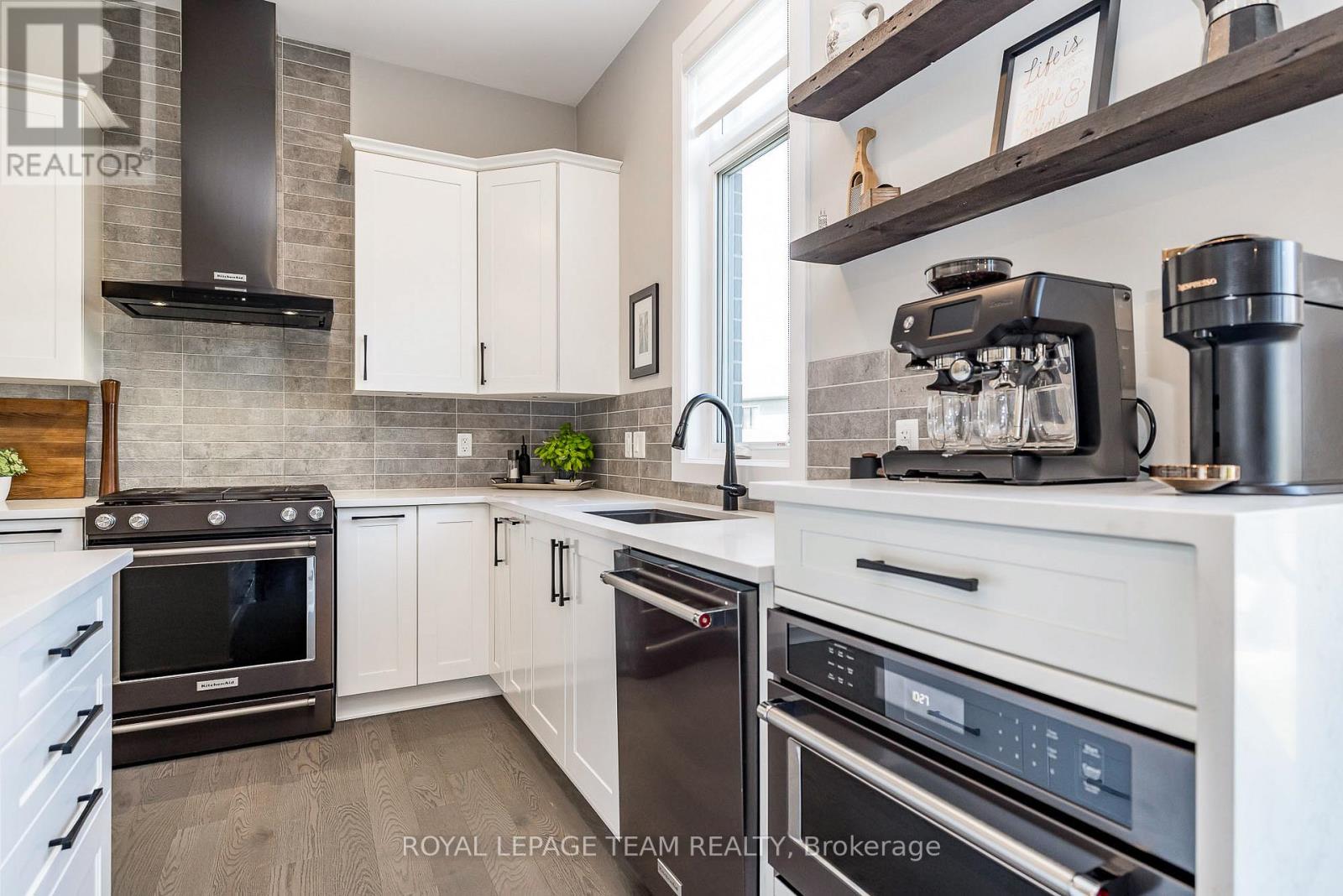 Photo 13 of 368 Trestle Street, Ottawa ON