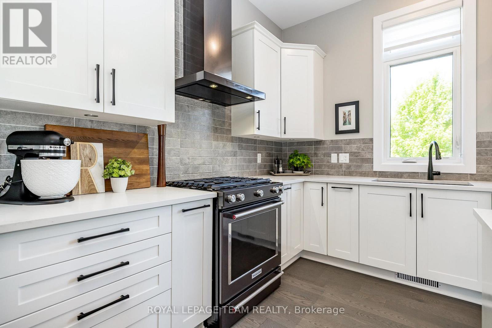 Photo 15 of 368 Trestle Street, Ottawa ON