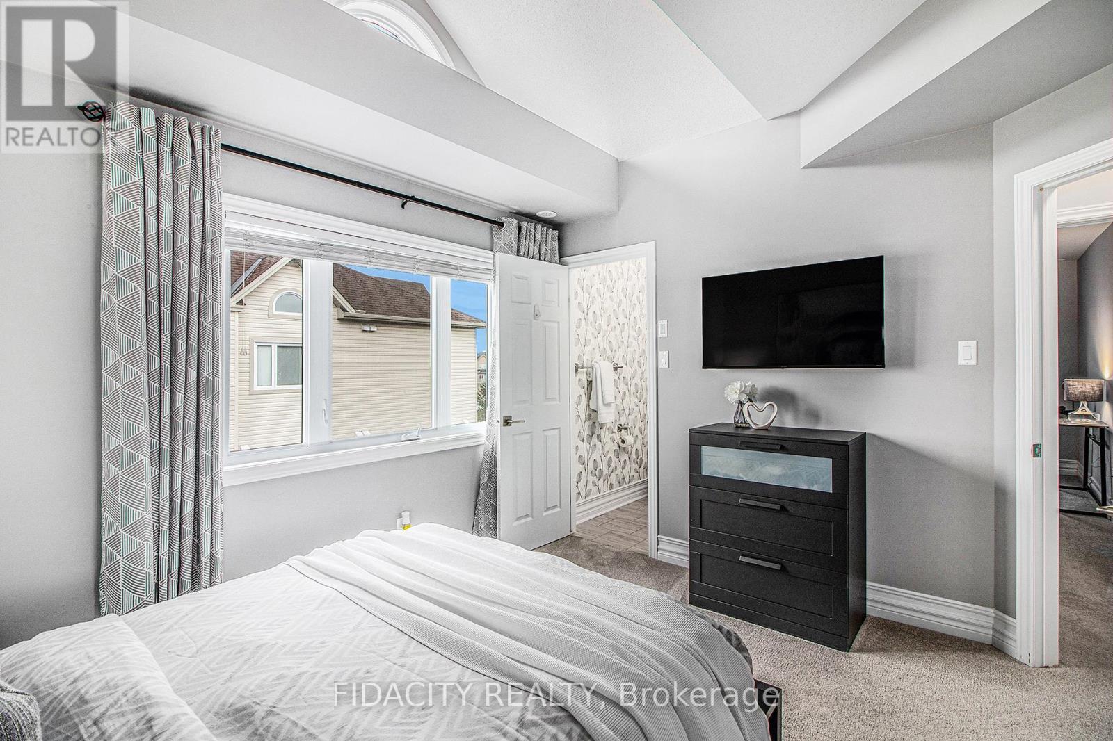 Photo 16 of K 139 Harthill Way, Ottawa ON