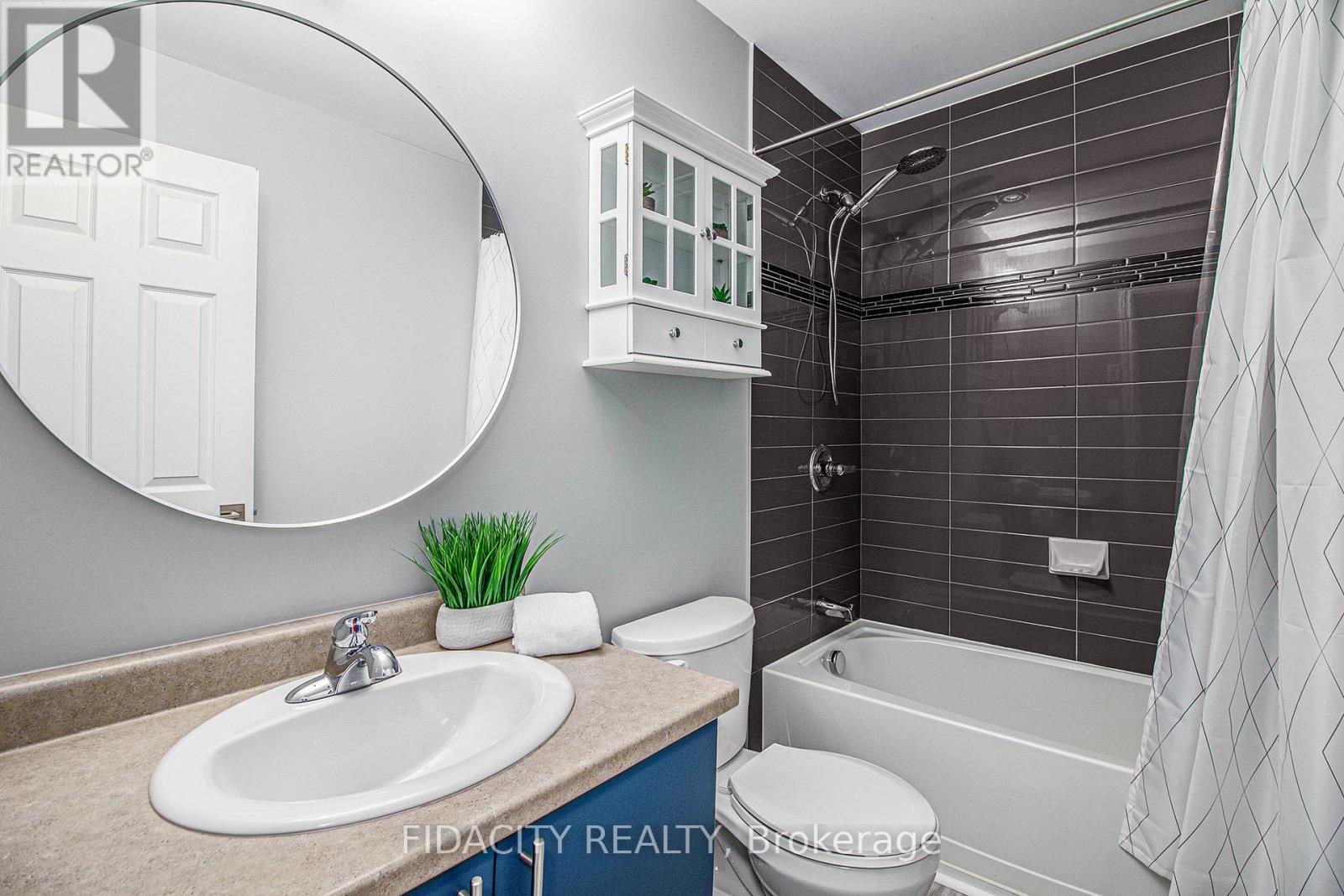 Photo 2 of K 139 Harthill Way, Ottawa ON