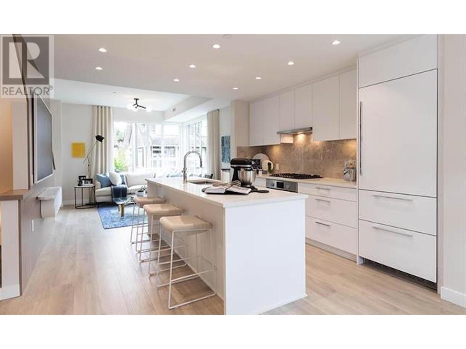 6 2728 ACADIA ROAD, Vancouver