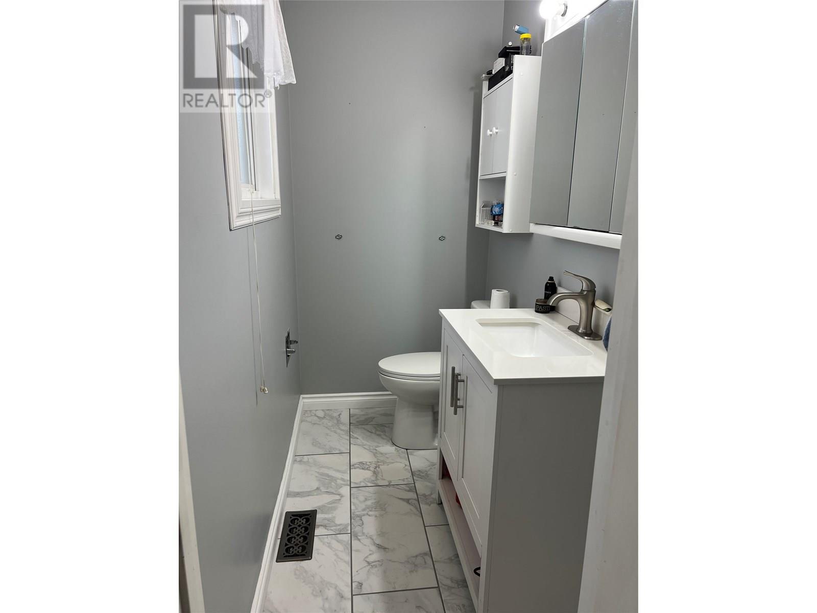 5118 43A Street NE, Chetwynd