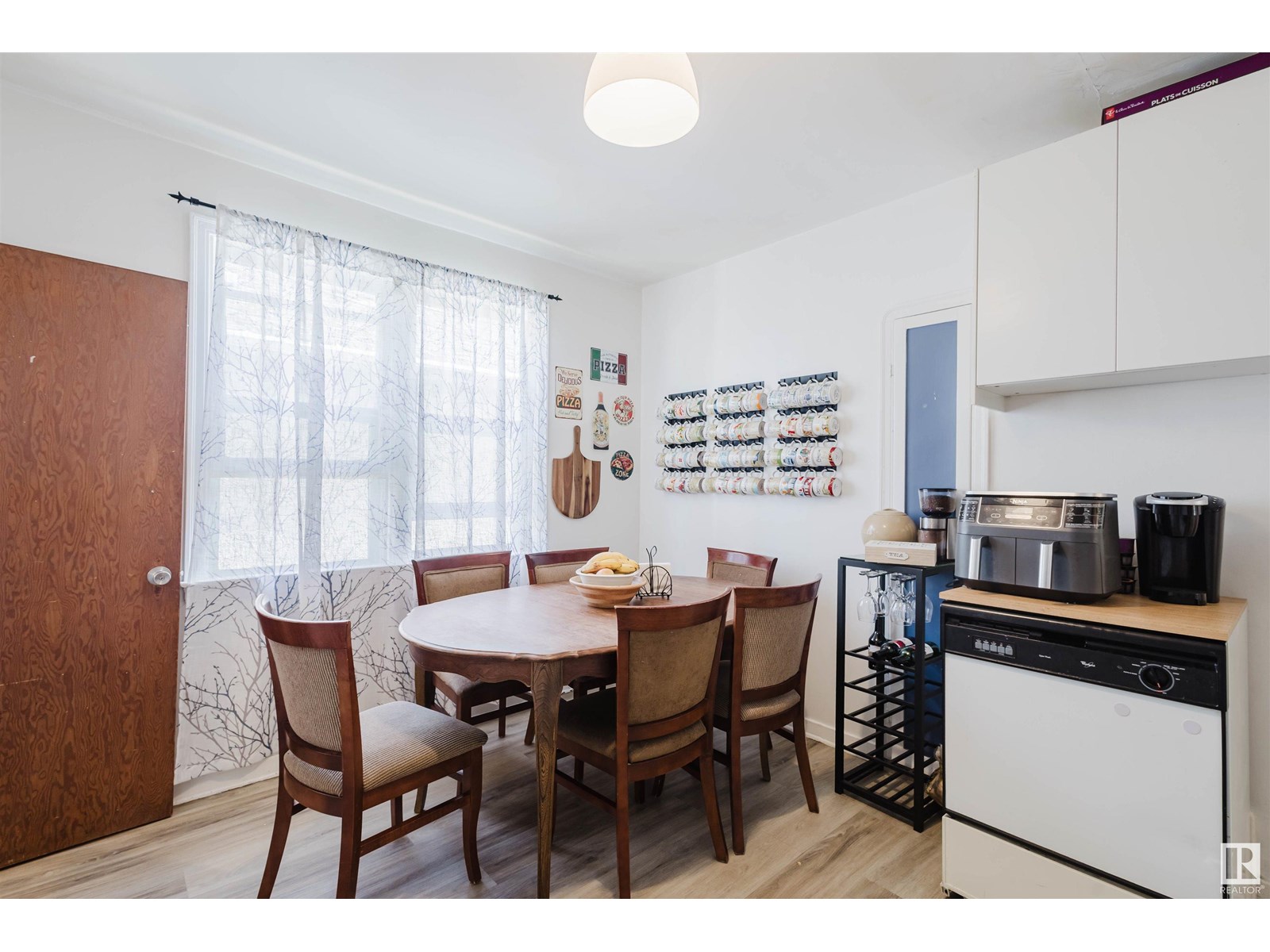 Photo 1 of 10112 86 Av Nw, Edmonton AB