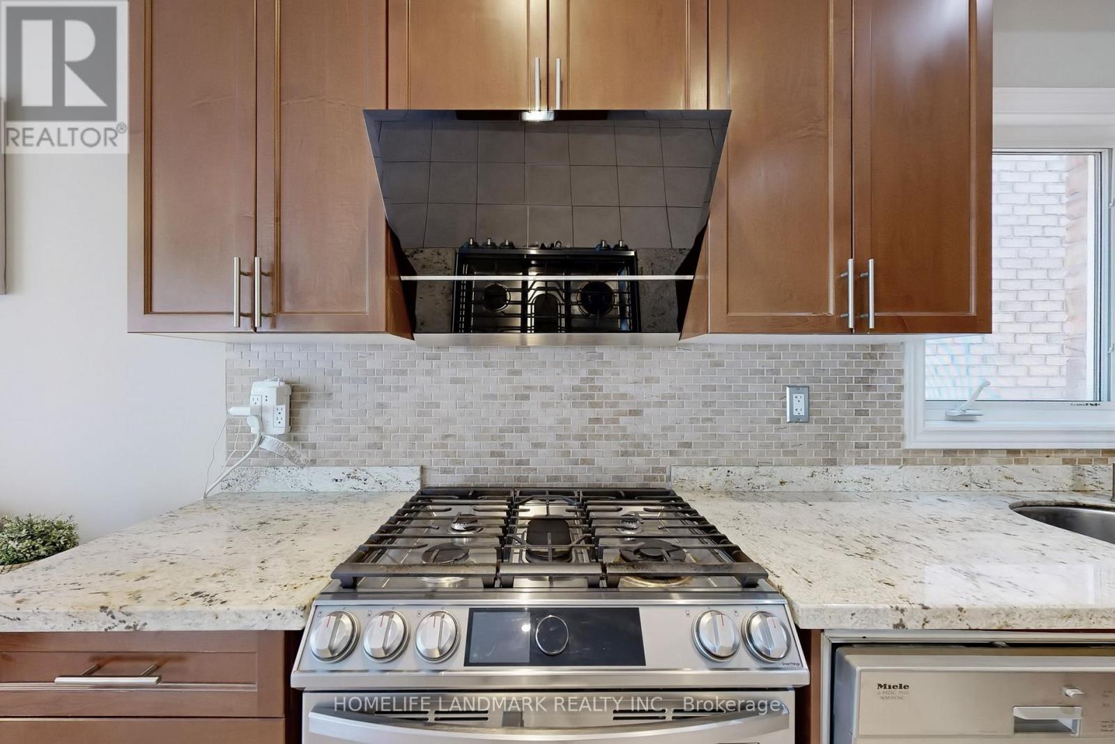 Single Family House for Sale in  GAMLA ROAD Vaughan (Patterson) 