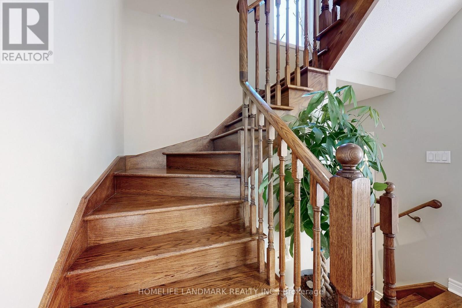Single Family House for Sale in  GAMLA ROAD Vaughan (Patterson) 