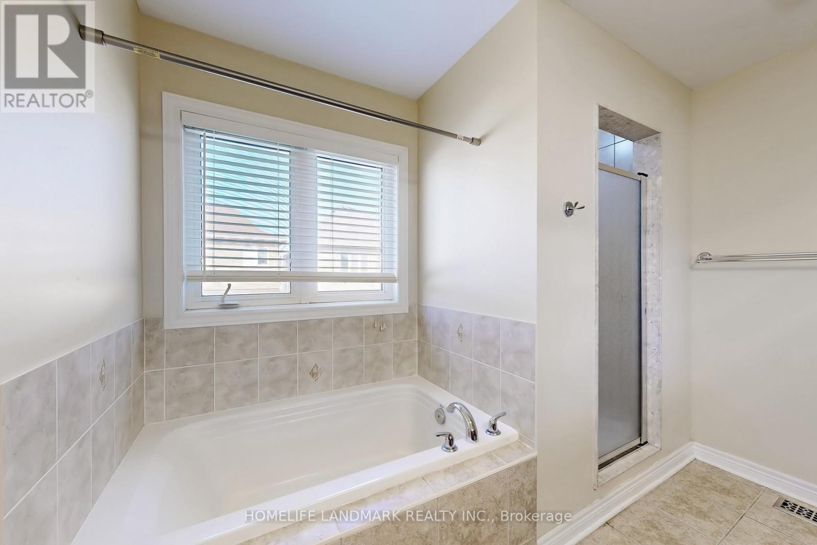 Single Family House for Sale in  GAMLA ROAD Vaughan (Patterson) 