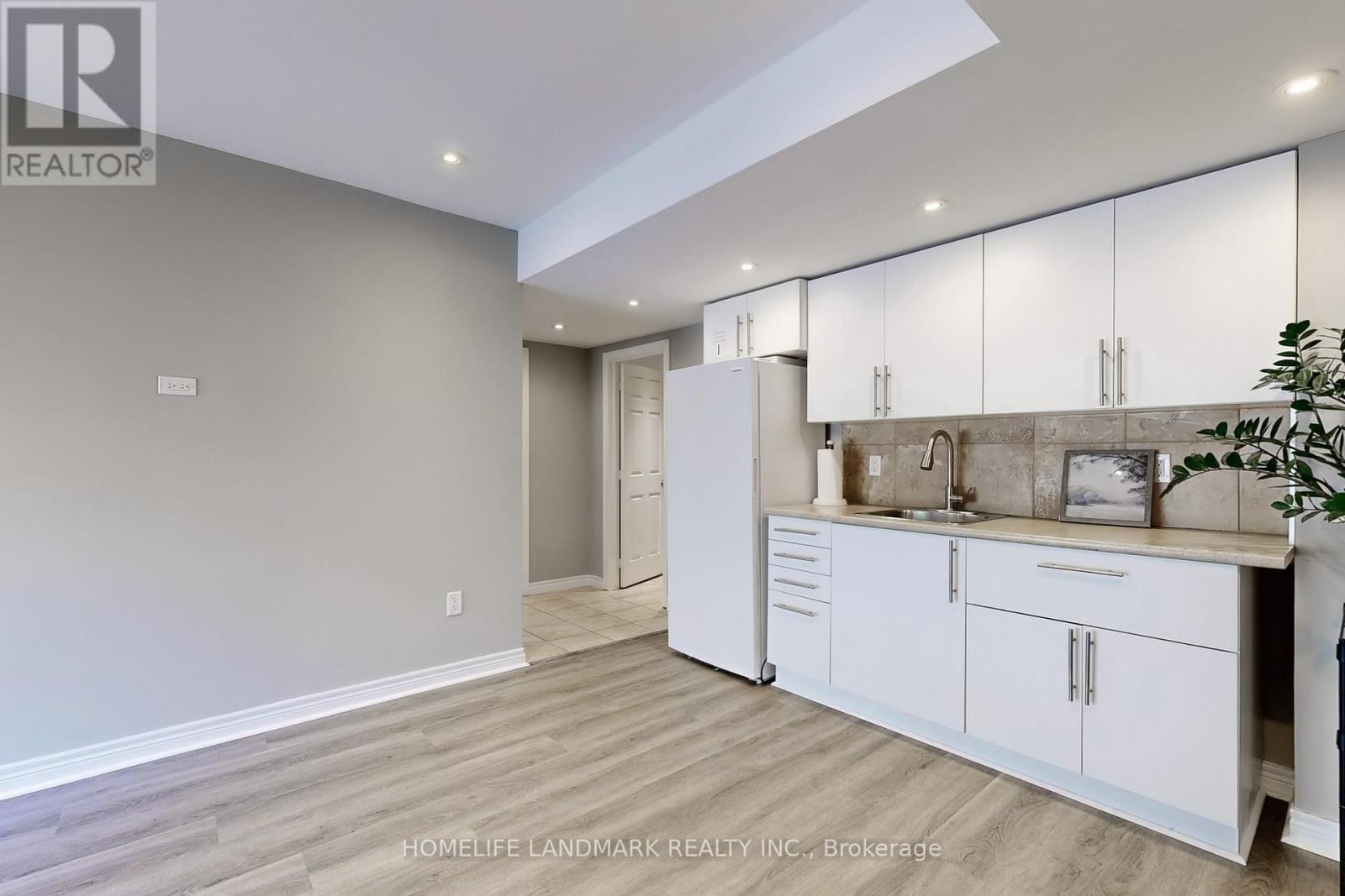 Single Family House for Sale in  GAMLA ROAD Vaughan (Patterson) 