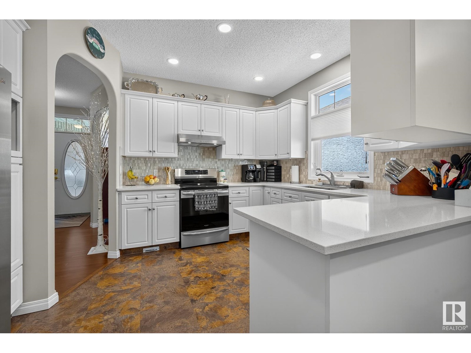 138 RABBIT HILL CO NW - Image 7