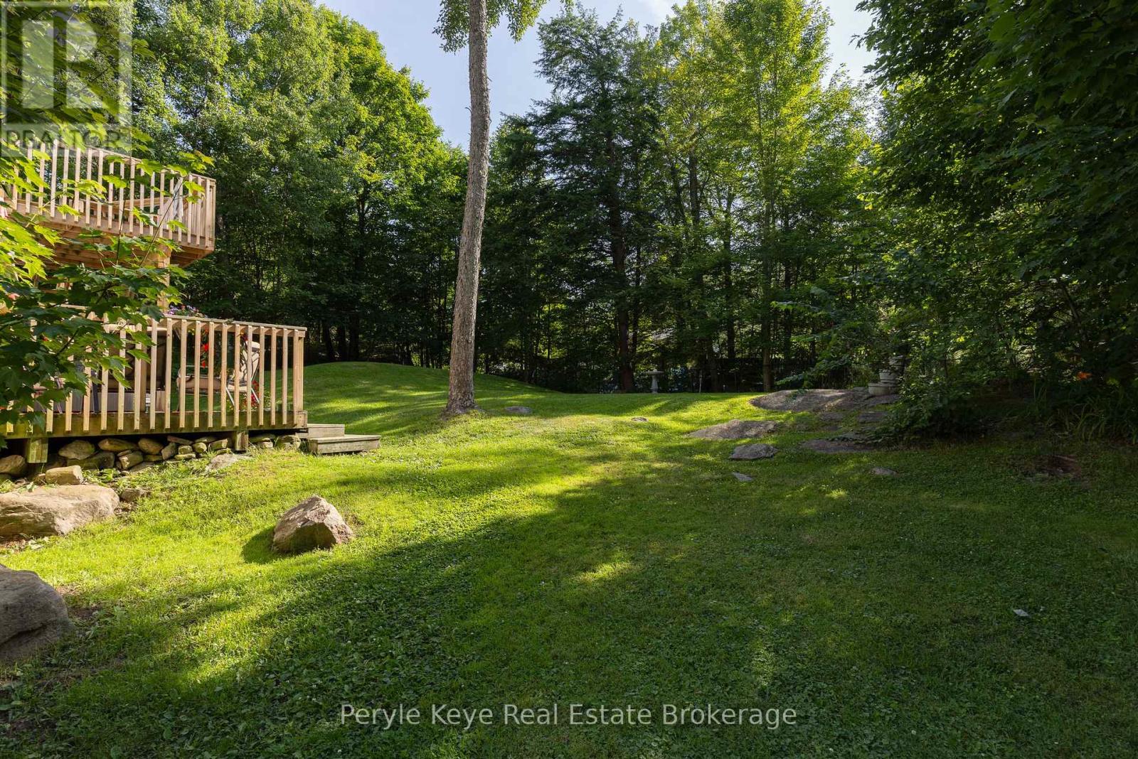 Photo 12 of 820 Manitoba Street, Bracebridge ON